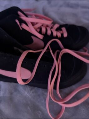 Nike Black Sneakers with Pink Accents